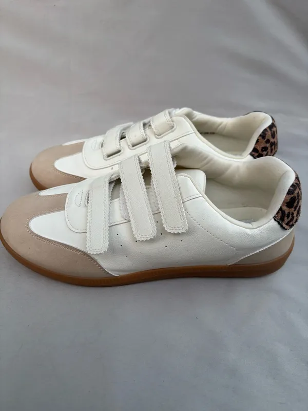 Dolce Vita Sneakers White Beige Suede Straps Leopard Trim Womens 10 NEW - Image 6