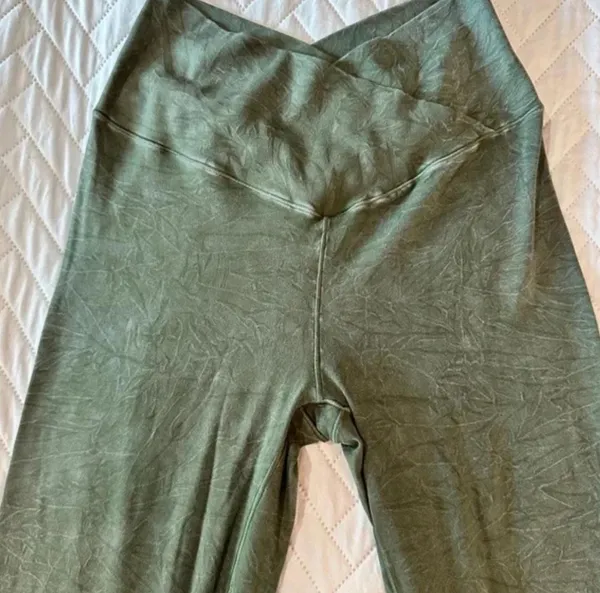 Green Aerie Flare Leggings - Image 3