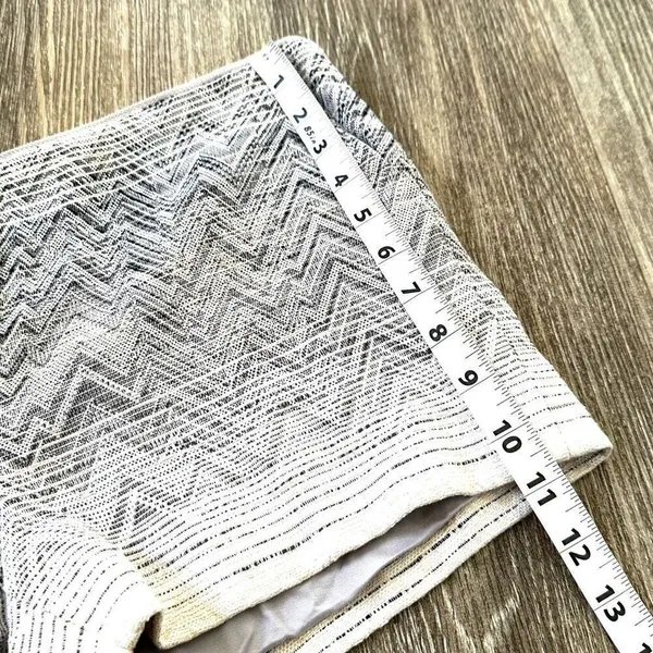 L’Agence jacquard Chevron twill shorts - Image 7