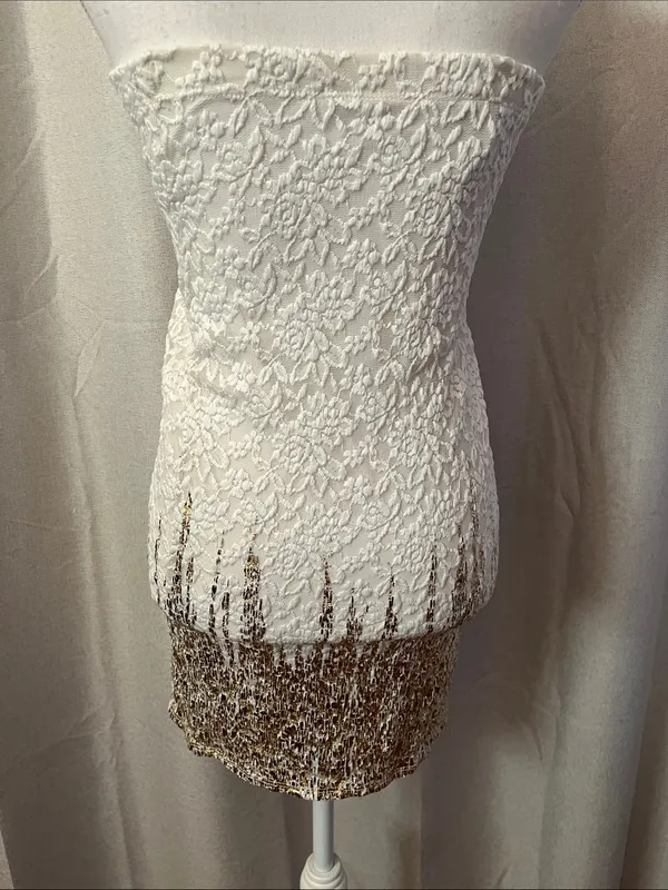 NWOT Joyce Leslie Strapless White Lace Dress/Skirt with Gold Accents - Image 3