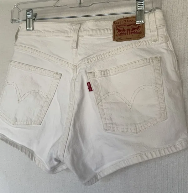Levi's 501 White Denim High Rise Cuffed Jean Shorts 26 - Image 3