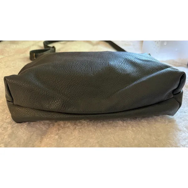 GH Bass Pebbled Leather Purse Dark Green Slouchy Crossbody Adjustable Strap - Image 8