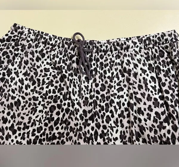 Midnight Women’s Cheetah Print Drawstring Pajama Pants - Size Large - VGUC - Image 4