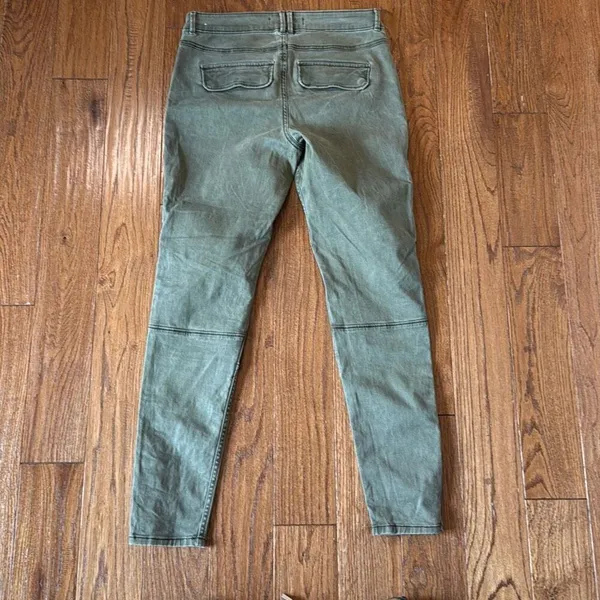 Abercrombie & Fitch olive mid rise seamed skinny pant size 28 - Image 10
