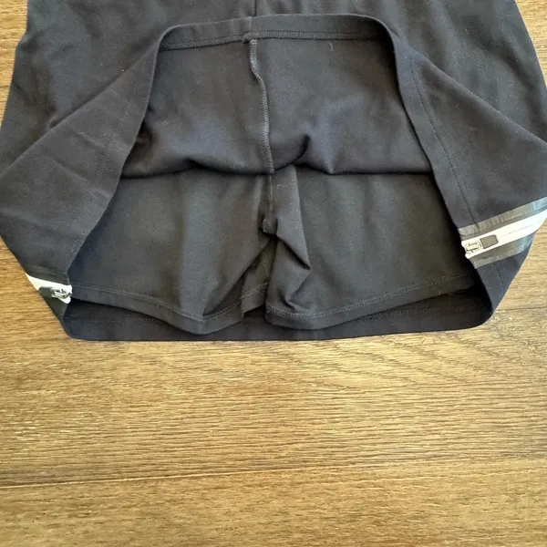 Fabletics Black Skort with Zipper Accents size medium short - Image 3