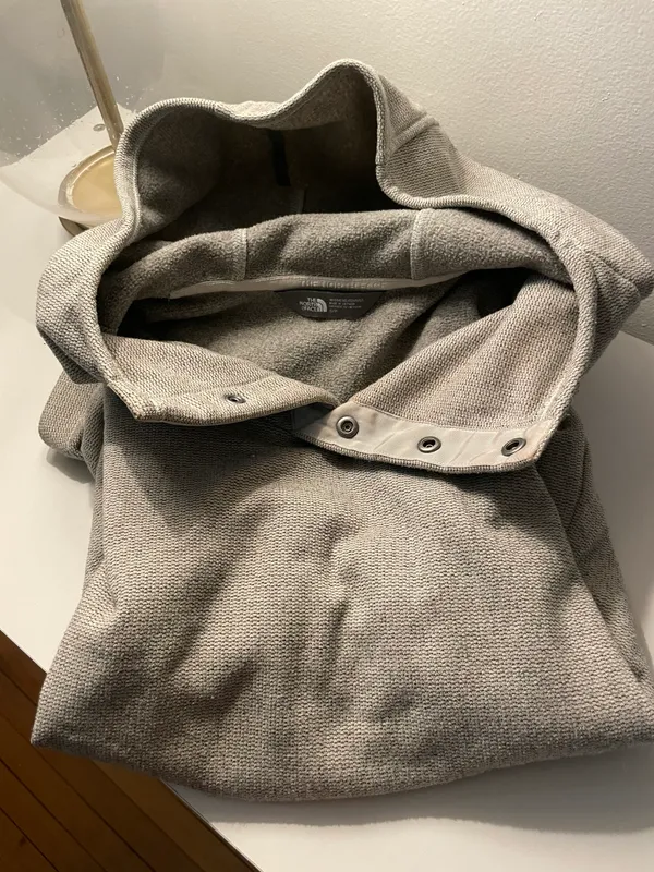 The North Face Hooded Sweatshirt - Image 3