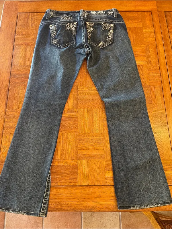 Miss Me Relaxed Boot Women's Dark Blue Flare Jeans - Image 9