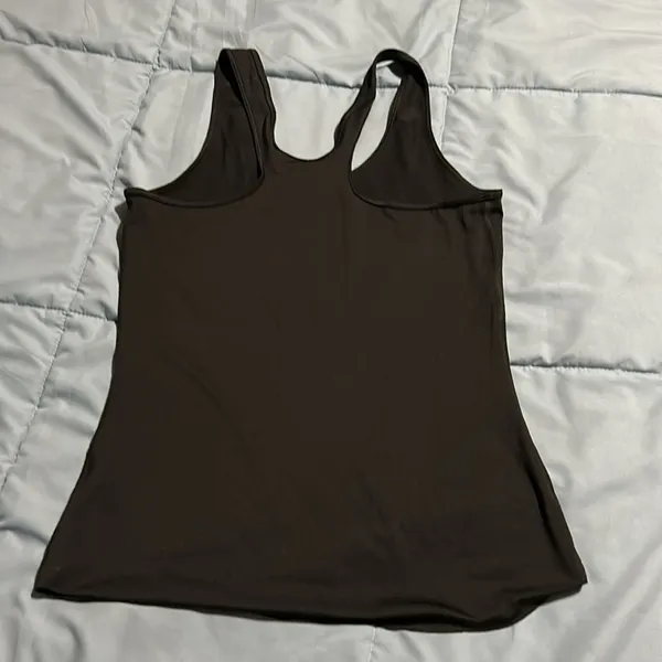 Women’s Nike dri fit tank - Image 4