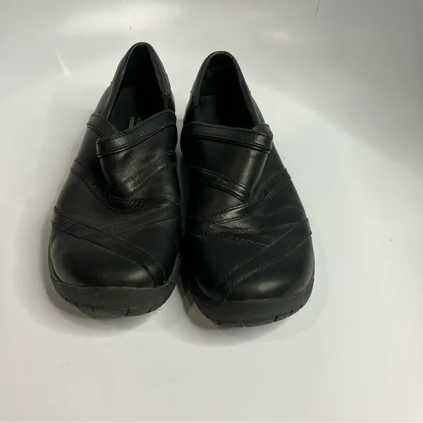 Merrell‎ black leather Mocs size 6 - Image 3