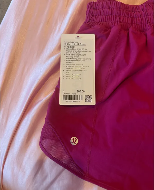 Lululemon Shorts Hotty Hot 4" 4 High-Rise - Image 2