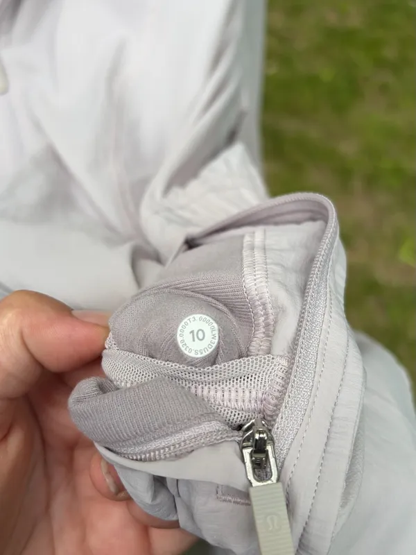 Lululemon Sights Seen Jacket Size 10 - Image 9