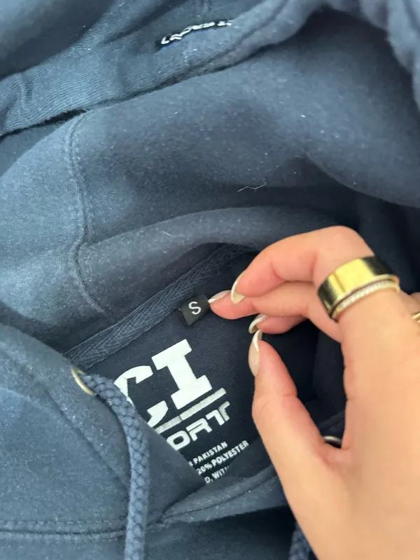 USM Champion Sweatshirt  - Image 3