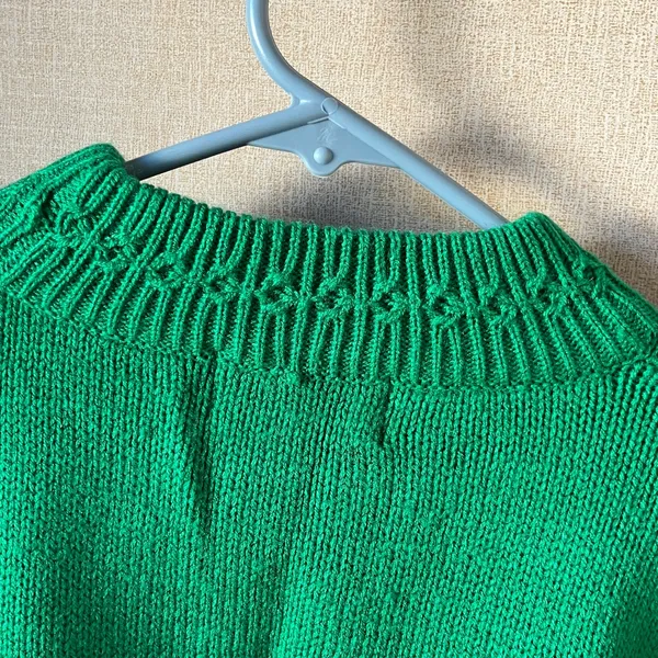 FINAL MARKDOWN Green Sweater Size undefined - Image 9