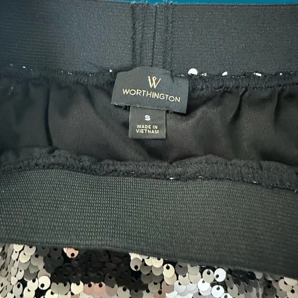 Bnwt silver sequin skirt from Worthington - Image 3