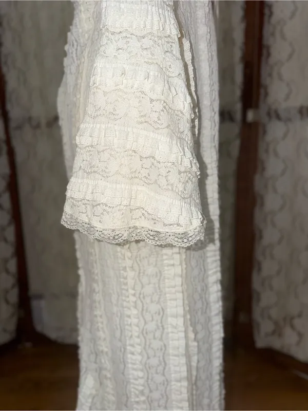 SheIn Pretty Jeta Ari Tea Break Off-Shoulder Ivory Knit Wedding Dress - Image 6