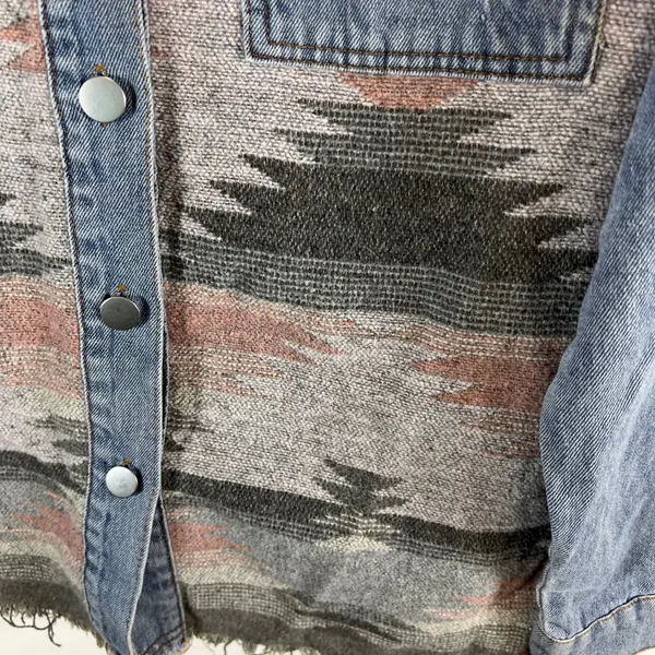 Womens XL‎ Southwestern Aztec Woven Denim Jacket Mixed Media Frayed Hem Blue - Image 4