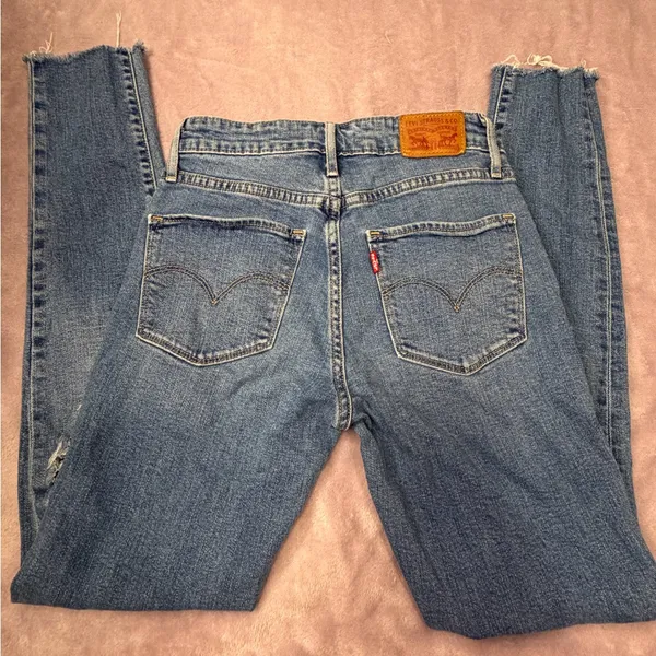 Levi's Blue Denim 721 High Rise Jeans - Image 2