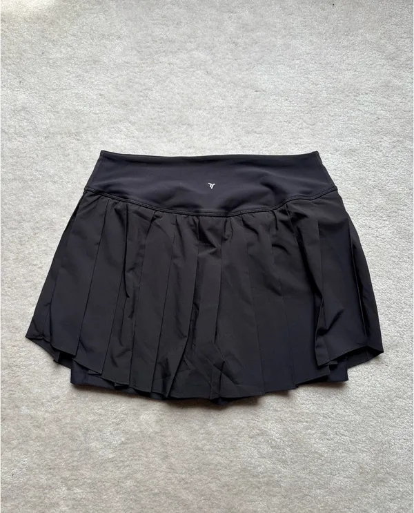 Old Navy Black Skort - Image 3