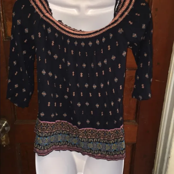 Xhilaration Open Shoulders & Long Sleeve Blouse - Image 5
