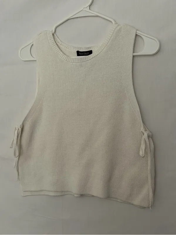 White House Black Market Sweater Vest Small Off White Side Tie Sleeveless(A919) - Image 3