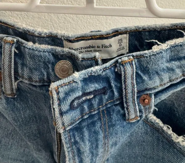 Abercrombie High Rise Mom Short - Blue Denim - Image 4