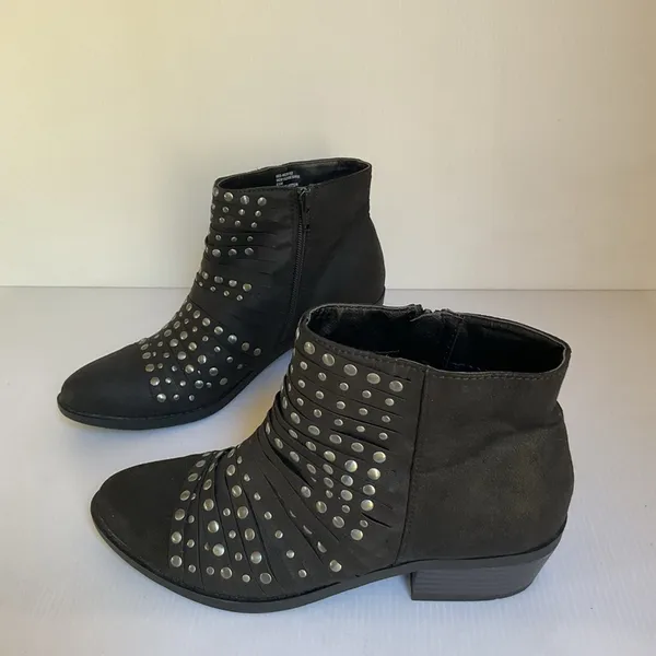 White Mountain Black Studded Ankle Boots Size 8.5 - Image 2