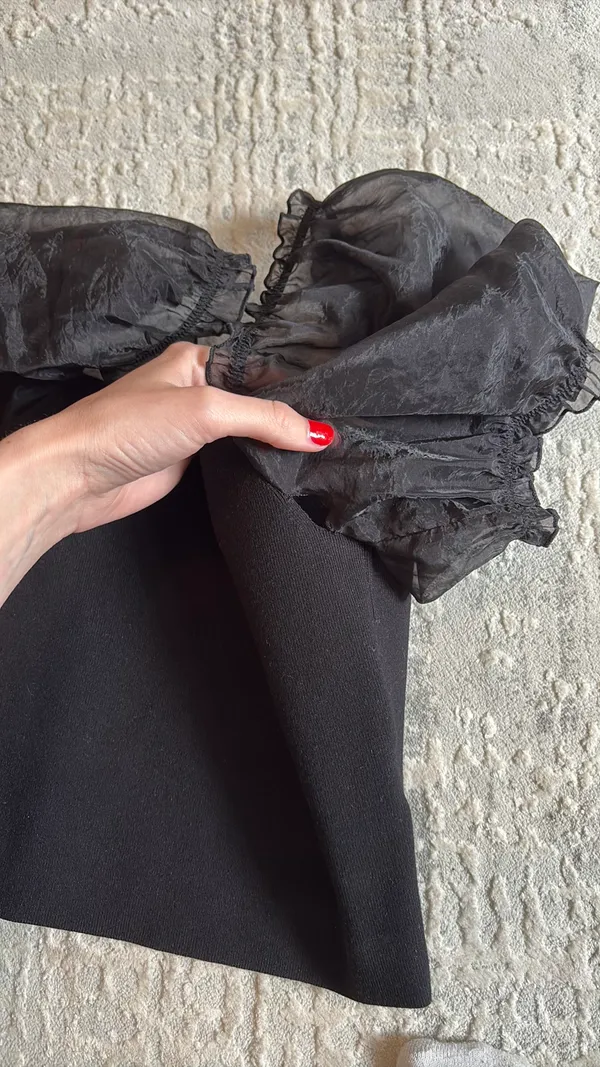 Aritzia Wilfred Crop Top - Image 2