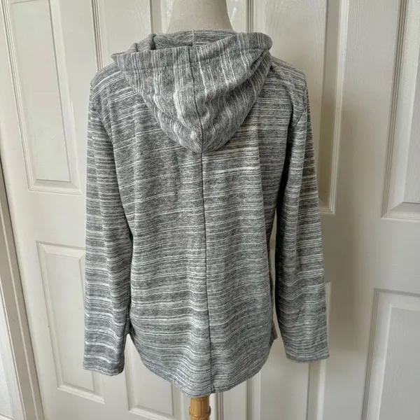 Gap long sleeved space dyed grey striped hoodie - Image 3