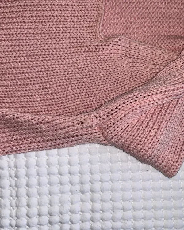 Banana Republic Vintage Silk Sweater - Image 5