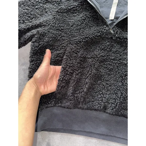 Lululemon Women's Oh So Sherpa Half Zip Black Size 6 - Image 4