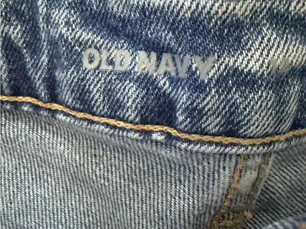 Old Navy High Rise OG Straight Cuffed Denim Jean Short Women’s 12 - Image 5