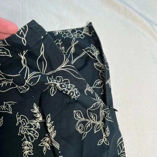 Ann Taylor LOFT Black Floral Sequins A-Line Skirt Size 4 Knee Length - Image 6