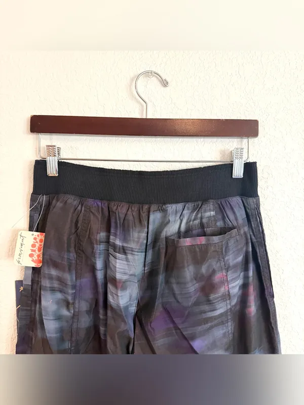 NWT Free People Movement Womens Pants Mesmerize Me Printed Purple Combo Size M - Image 5