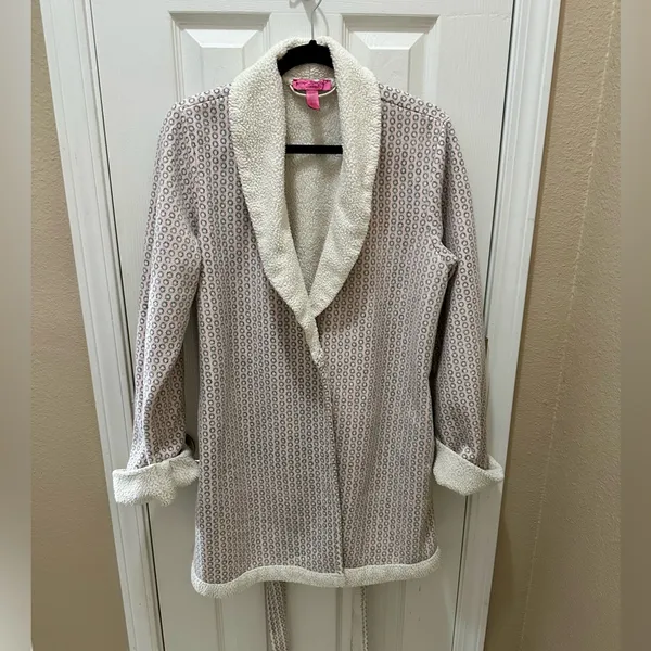 Betsey Johnson Plush Robe size Large - Image 9