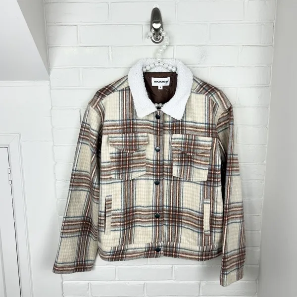 Vigoss Plaid Faux Shearling Collar Crop Trucker Jacket Size M - Image 4
