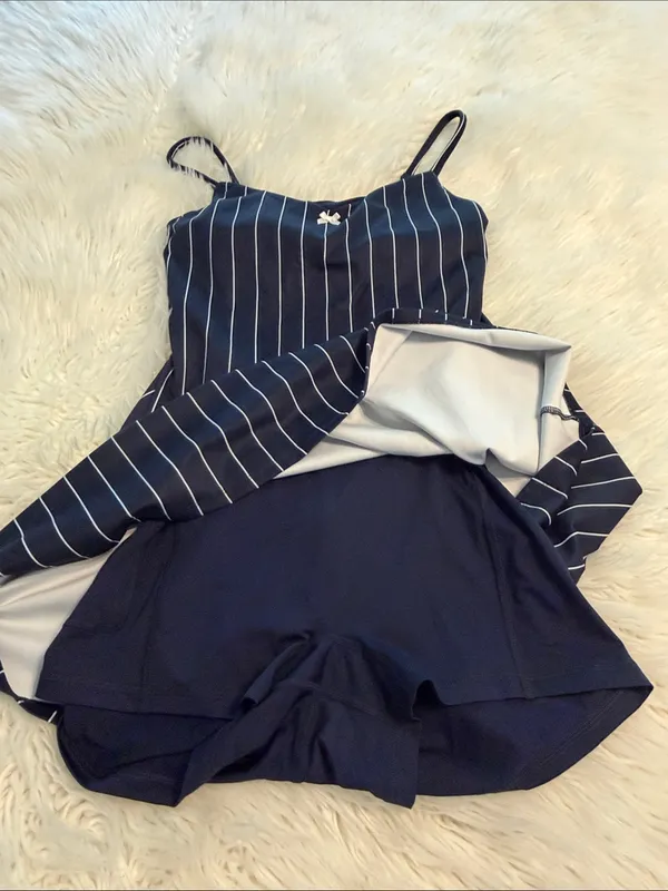 Gilly Hicks Navy Pinstripe Dress with White Stripes with shorts under it size L - Image 5