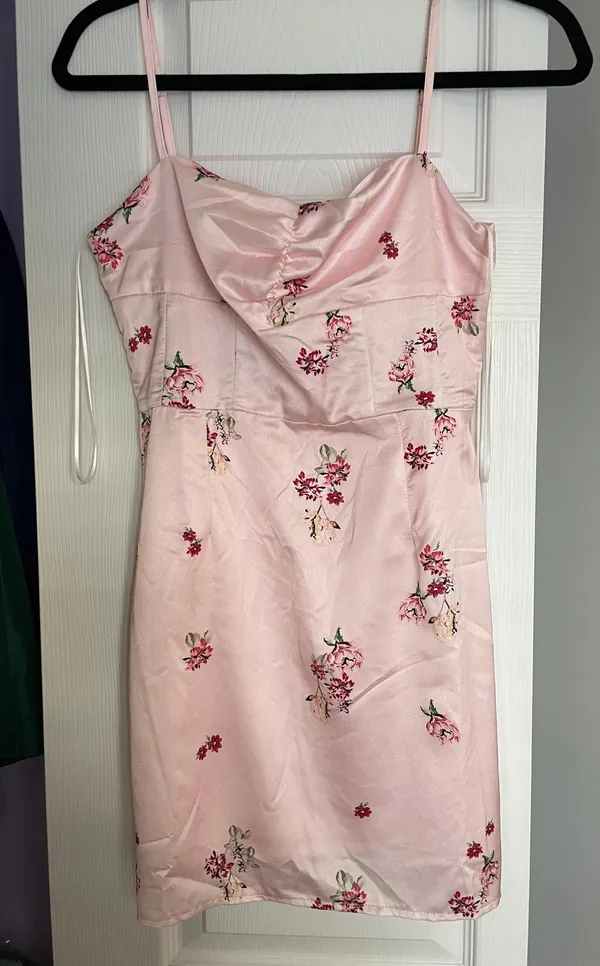 Princess Polly Light Pink Floral Dress - Image 2