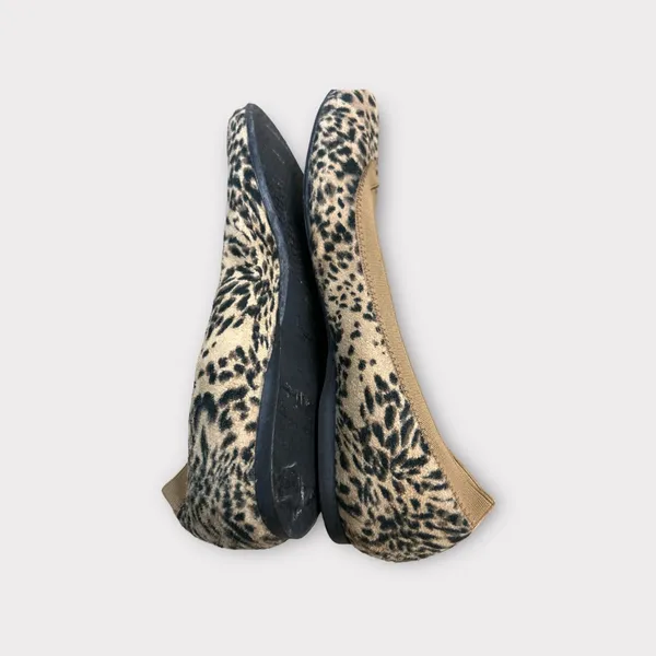 Stuart Weitzman Women Sz7 M Lastikon‎ Leopard Print Suede Ballet Flat Comfort - Image 3