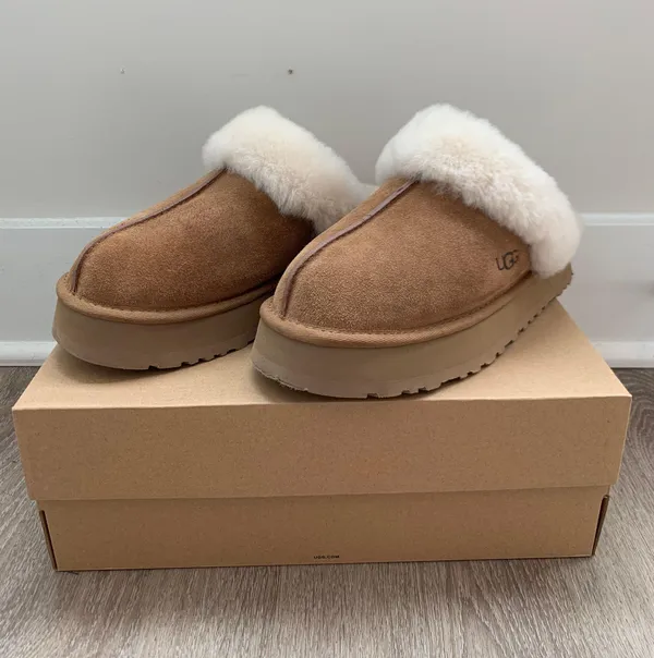 UGG Disquette Platform Slippers - Image 2
