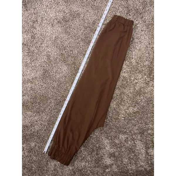 New In Women's Brown Pleated Jogger Pants S Elastic Waist Pockets Tapered - Image 5
