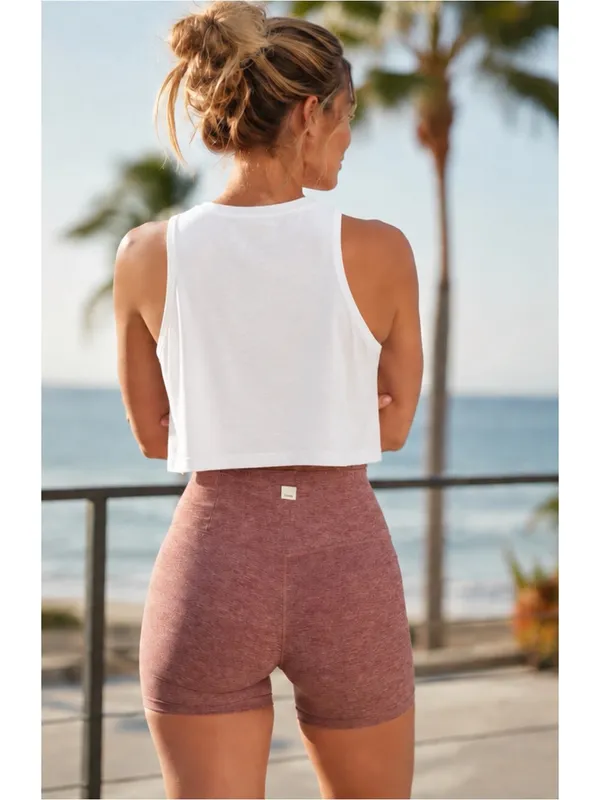 Vuori Clean Elevation Shorty biker shorts
Hazelnut Heather small - Image 2