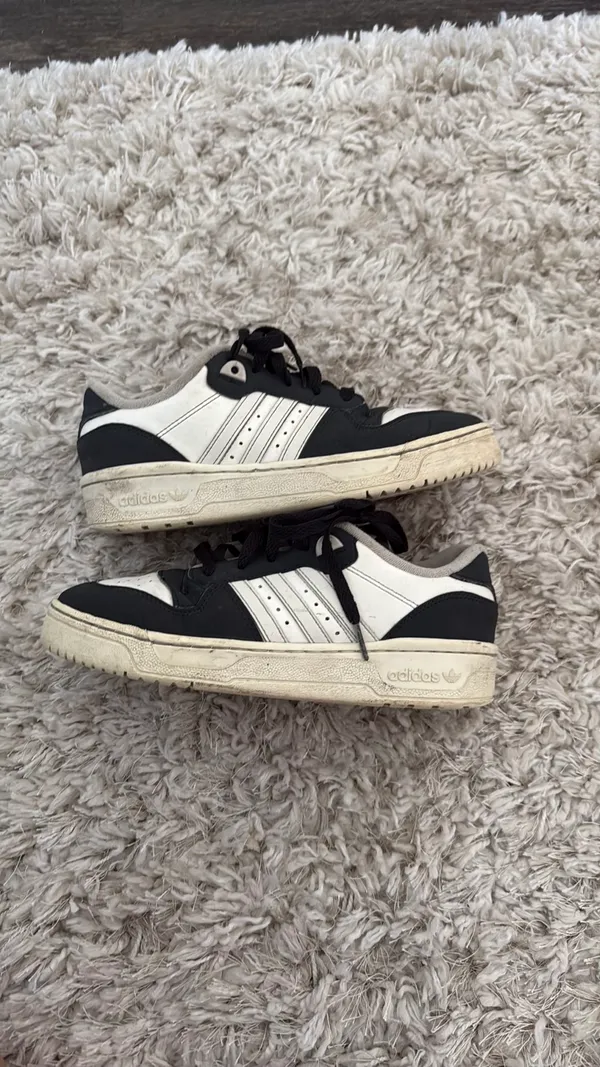 Adidas Shoes - Image 3