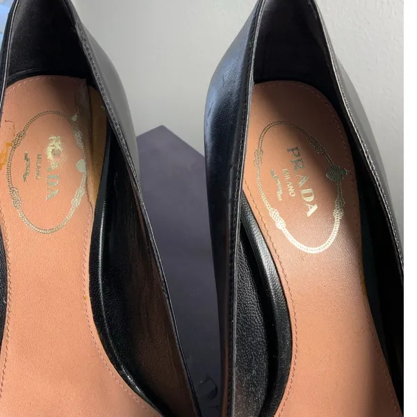 Prada Capretto Pretty Nero Authentic‎ Black Peep Toe Pumps size 37.5 - Image 3
