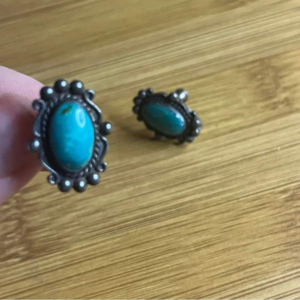 Vintage Turquoise and Silver Oval Earrings - Image 2