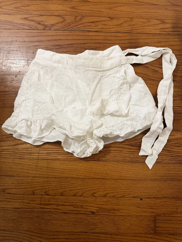 White mini skort - Image 2