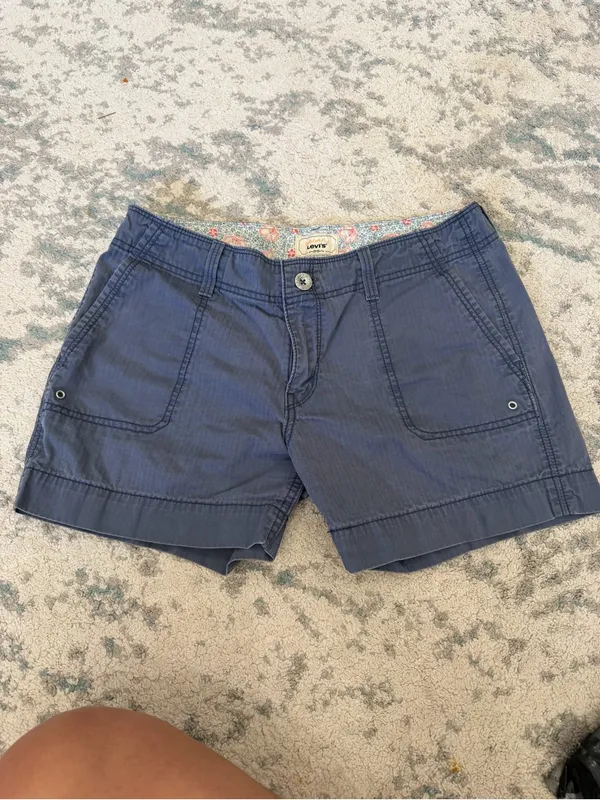 Levi’s Y2K Low Rise Utility Shorts Blue Women’s Size 6 - Image 2