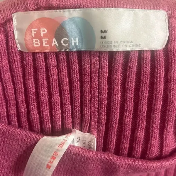 ✨FREE PEOPLE Zuma Sweater Hot Pink Sz Medium Shorts✨ - Image 6