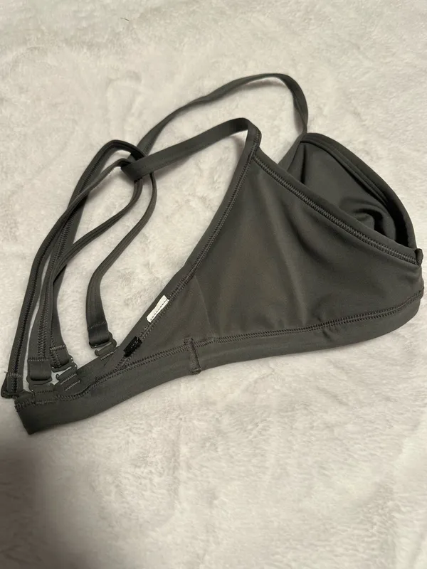 GymShark hunter green sports bra - Image 3