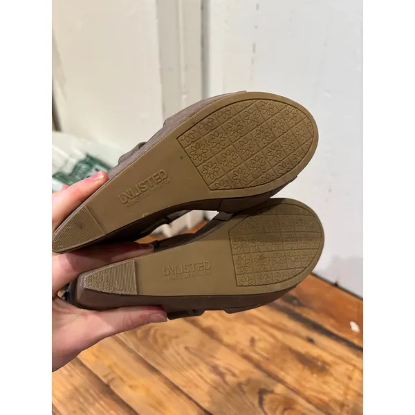 Unlisted Kenneth Cole Day Dream Wedge Heels size 6 - Image 5