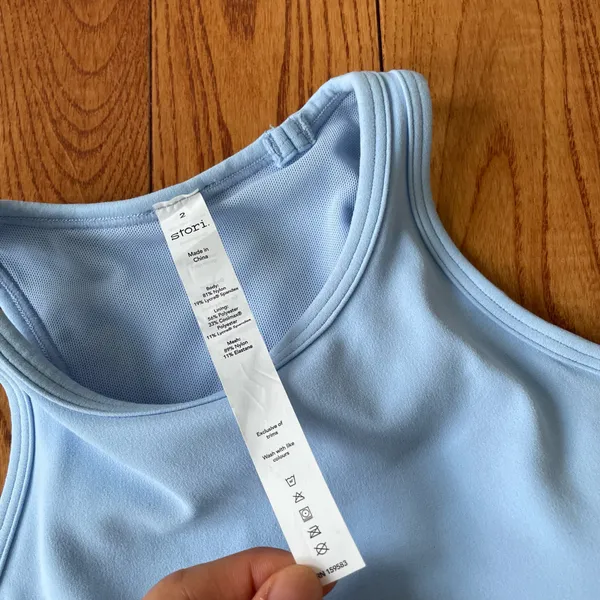 Stori Unscripted Cropped Shelf Tank Sports Bra - Image 3